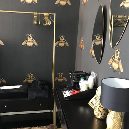 Lippi 42 With Private Garden * Mailand